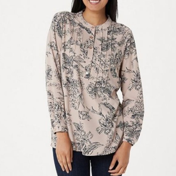 Joan Rivers Tops - Joan Rivers Floral Print Blouse w/ Pintuck Detail
